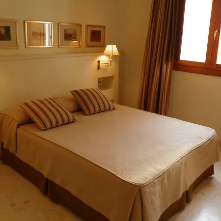 Apartaments St. Jordi Comtal Barcelona Zewnętrze zdjęcie